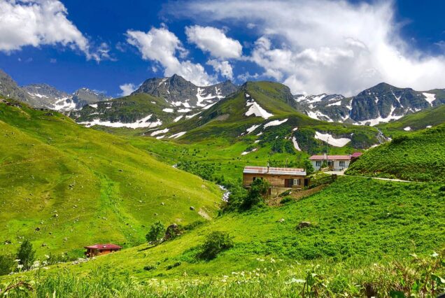 Gazi Turizm: Umre Turları, Hafta Sonu ve Günübirlik Turlar